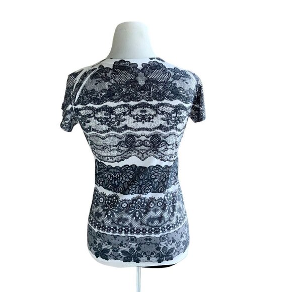 RUE 21 LADIES ABSTRACT PATTERN CREW NECK SS WHITE BLACK TSHIRT TEE TOP SIZE M - Picture 5 of 5